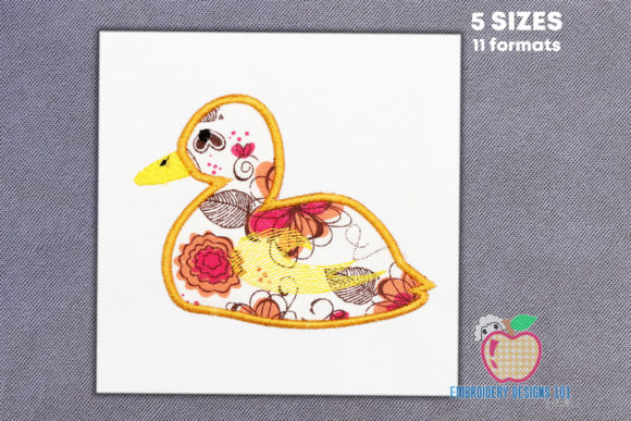 Charming Resting Duckling Applique Design